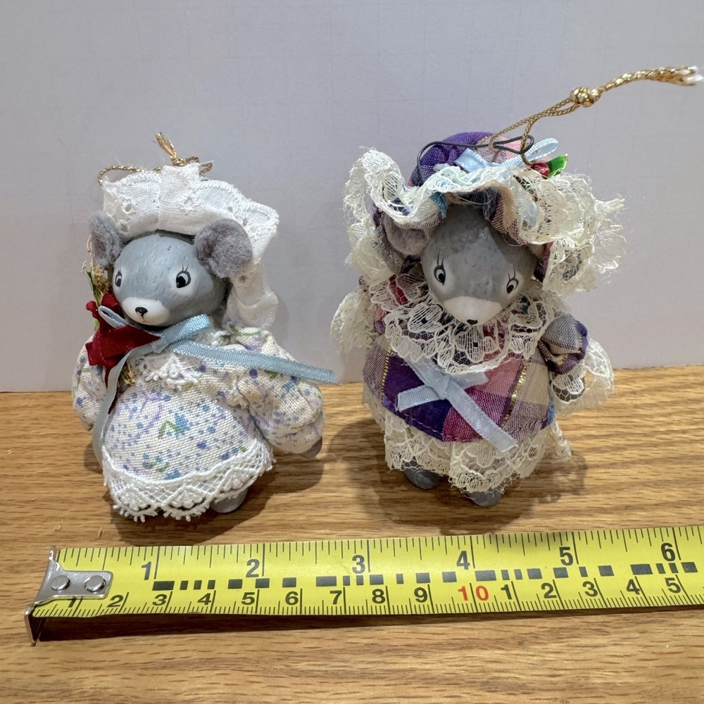 Kurt Adler Charming Christmas Mouse ornaments dated 1983 - Picture 3 of 9